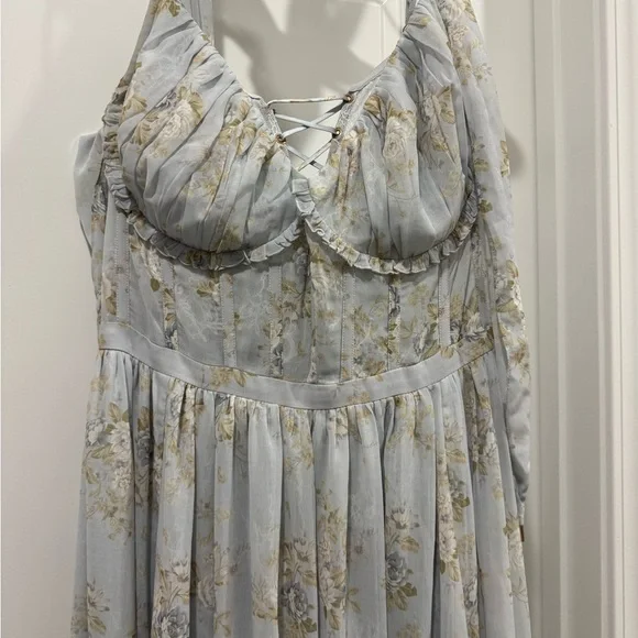 V. Chapman Victorian Blue Roses Maxi Dress - Picture 3 of 9